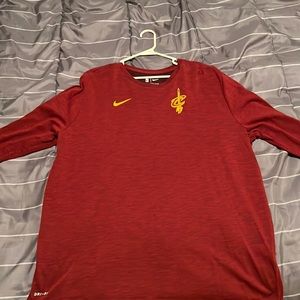 Cleveland Cavaliers Nike Long Sleeve T - DriFit Men’s 2XL , XXL